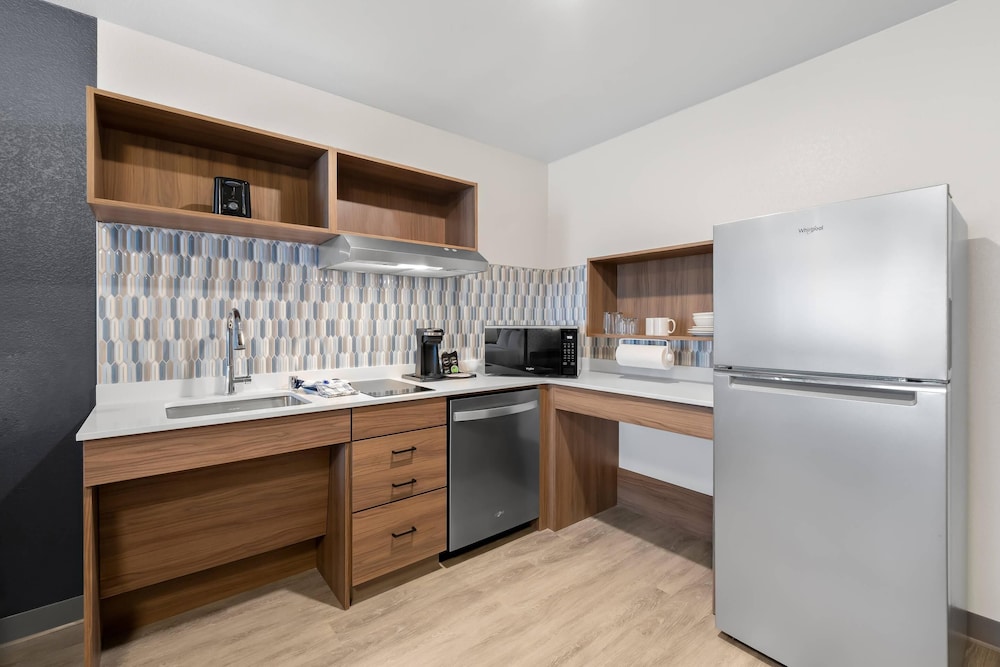 Everhome Suites San Bernardino - Loma Linda 46/59