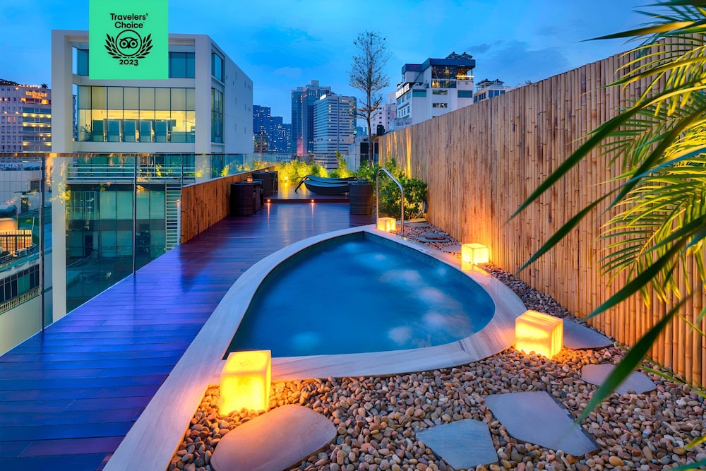 Silverland Min Hotel 45/47