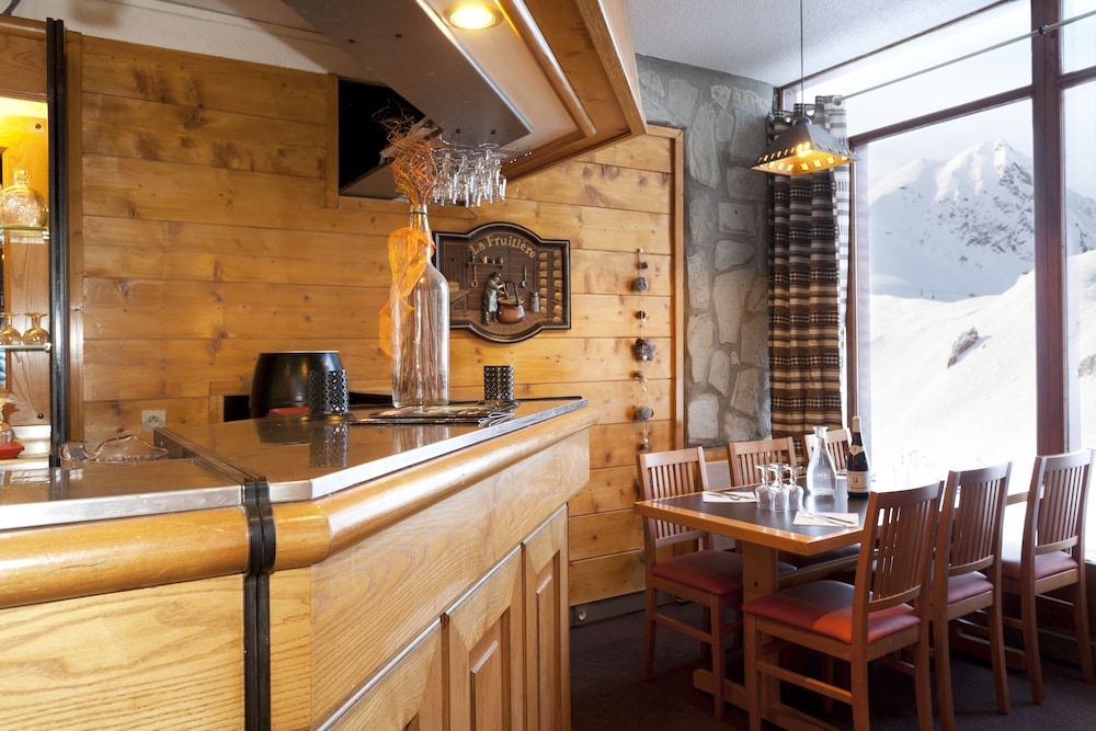 Hotel Club Mmv Les Melezes 8/50