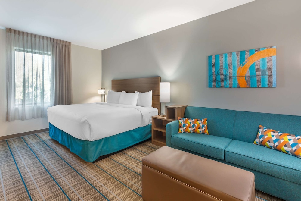 MainStay Suites Fort Myers East I-75 24/52