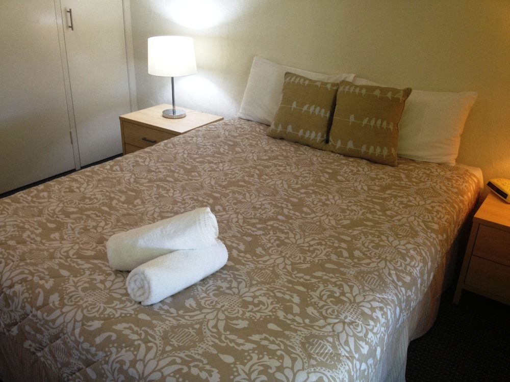 NOOSA KEYS RESORT 18/64