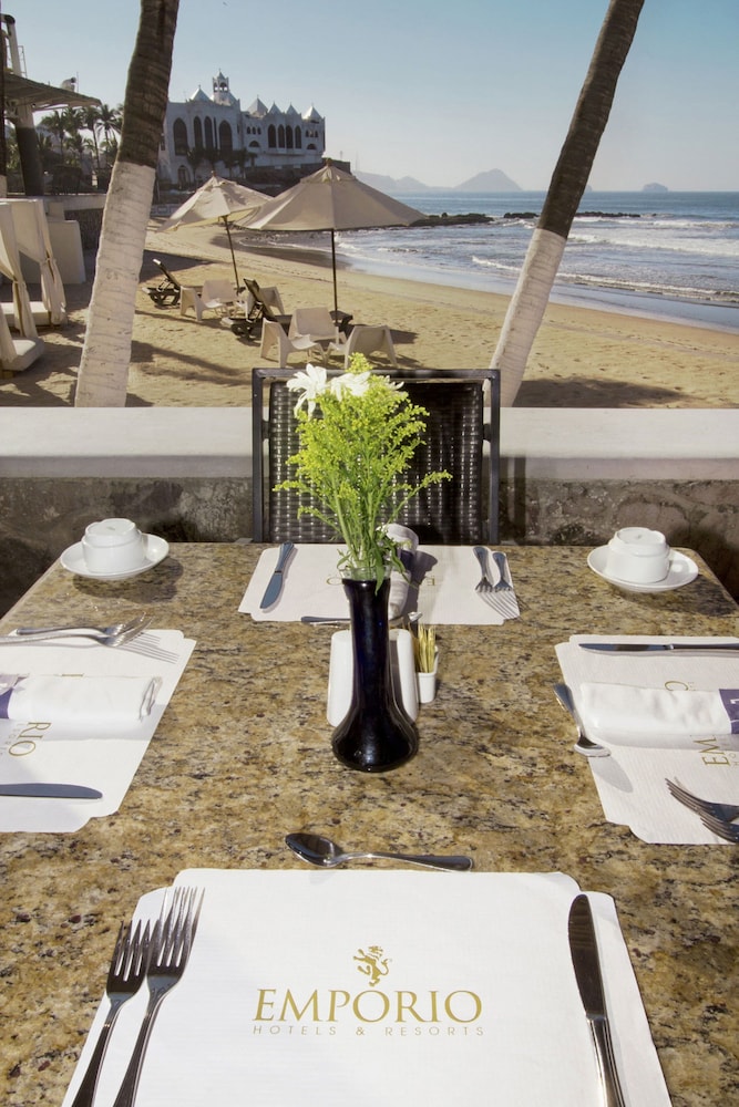 Emporio Mazatlan 33/60