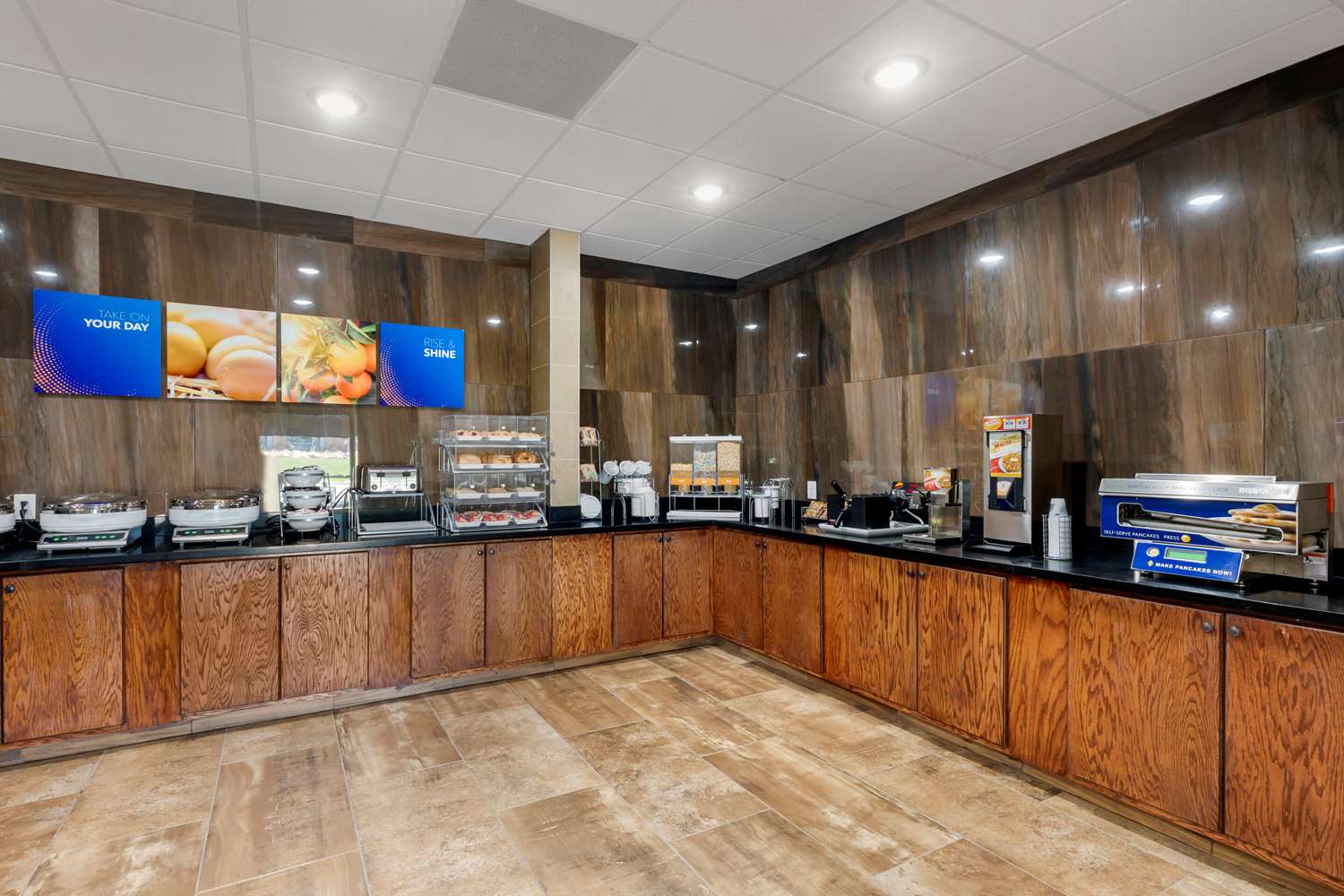 Comfort Suites West Monroe near Ike Hamilton Expo Center 3/13