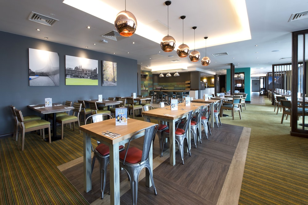 Premier Inn Slough West (Slough Trading Estate) Hotel 31/42