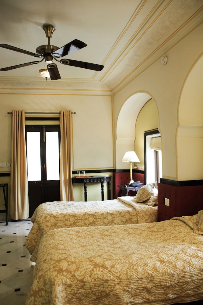 Royal Heritage Haveli 26/72
