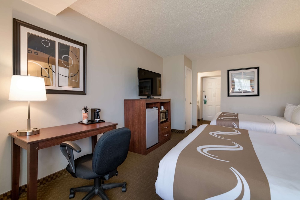 Quality Inn & Suites Auburn I-95 13/31