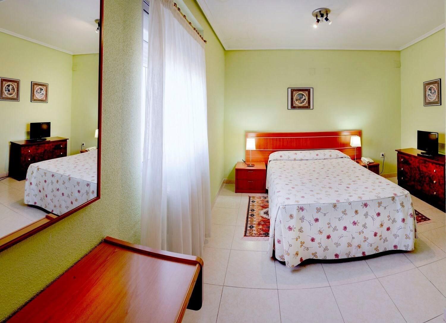 Hotel Escuela San Cristobal 6/23