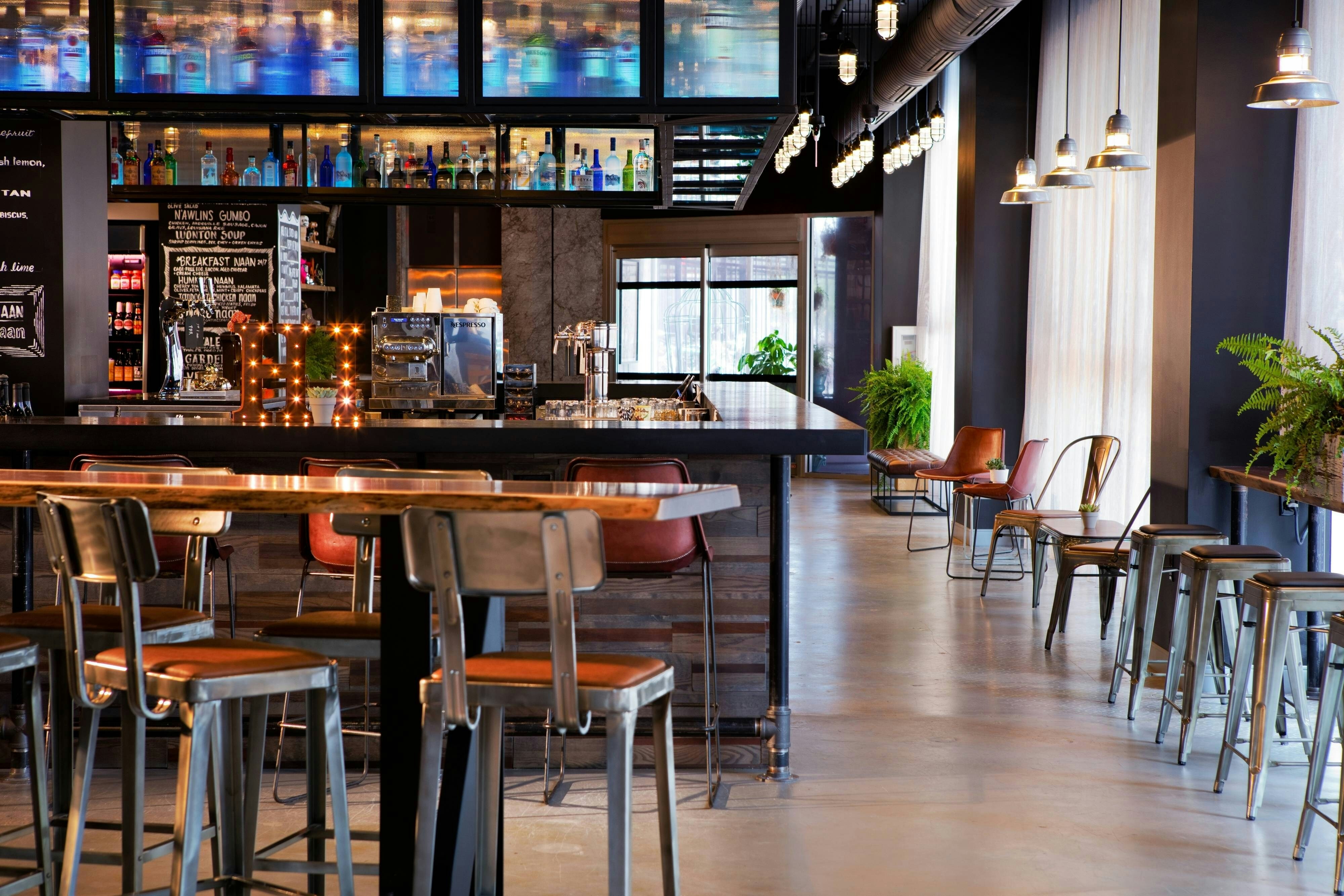 Moxy New Orleans Downtown French Quarter Area 5/8