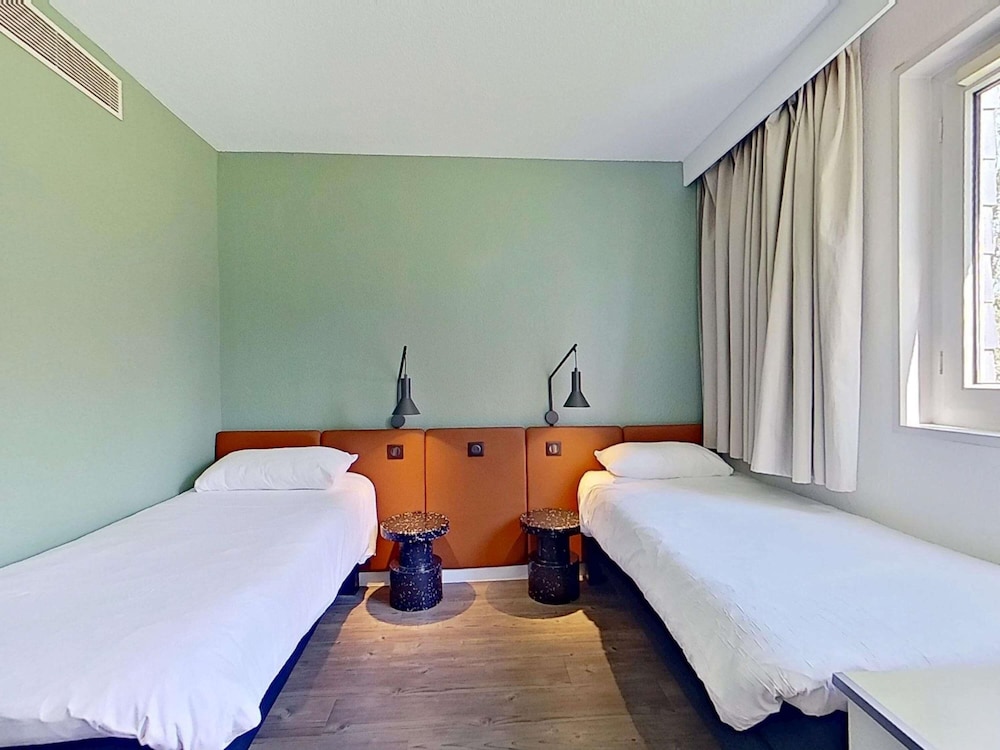 Ibis Vannes 18/59