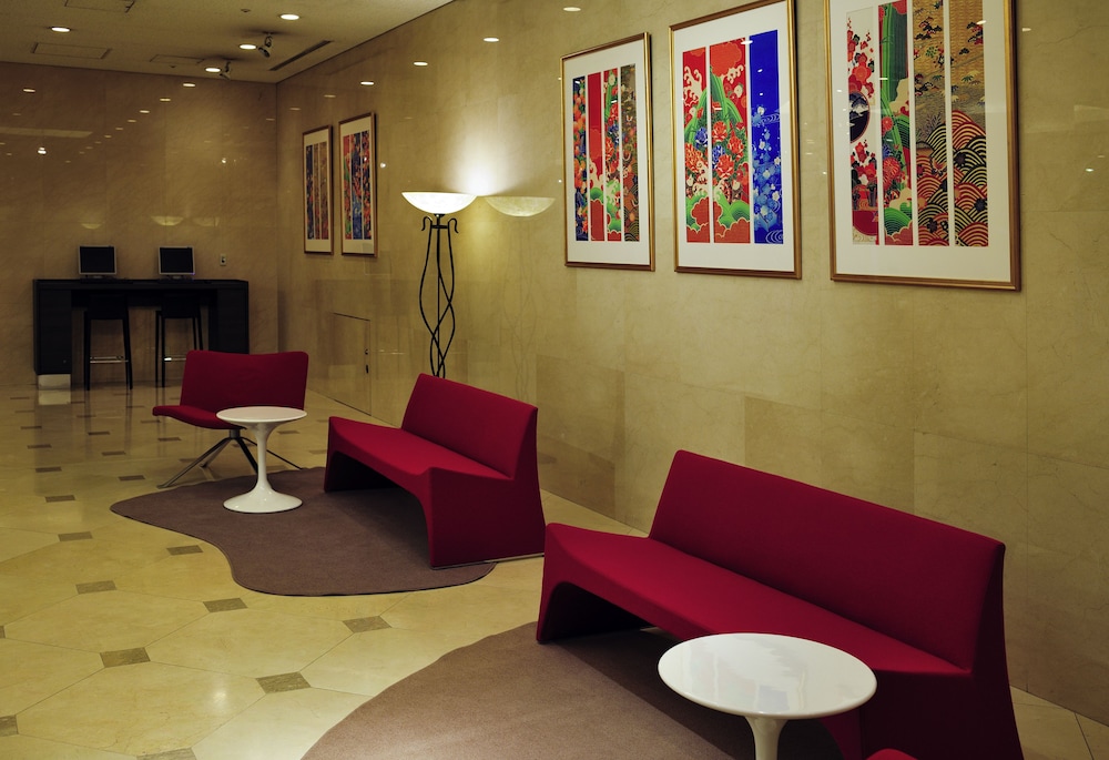 MERCURE YOKOSUKA 8/70
