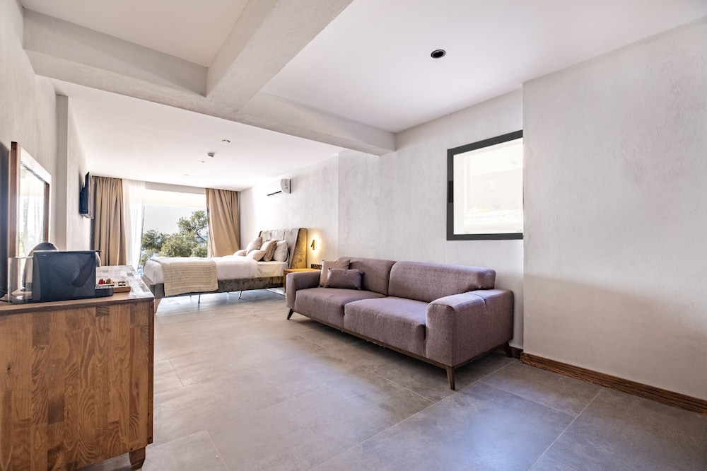 Isolina Hotel 41/59