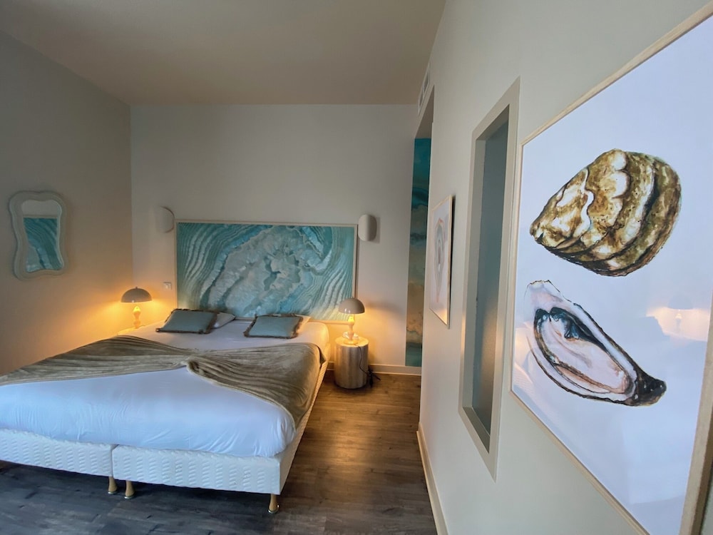 Hotel De Paris 17/69