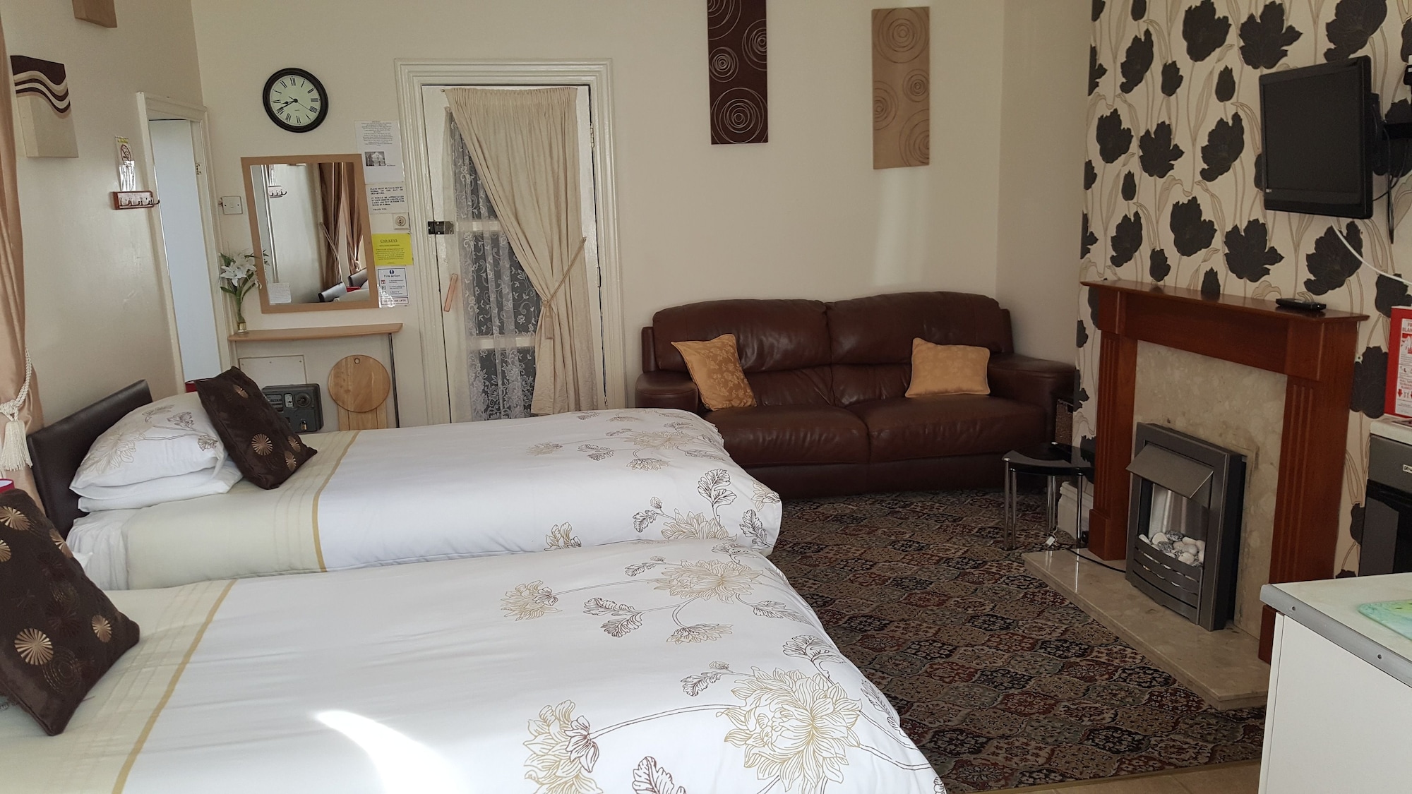 Flat, Studio, Twin Beds, Ground Floor