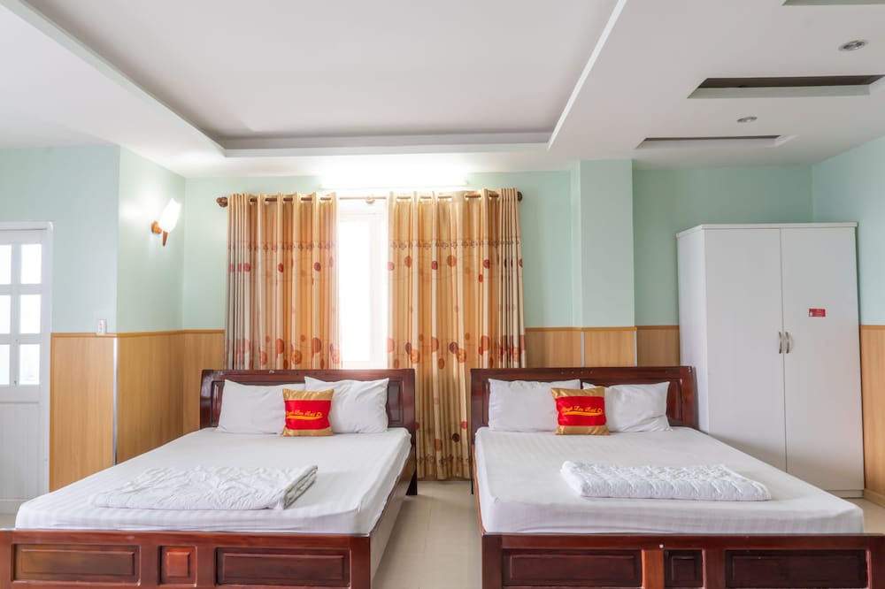 Tuyet Lan Hotel 32/63