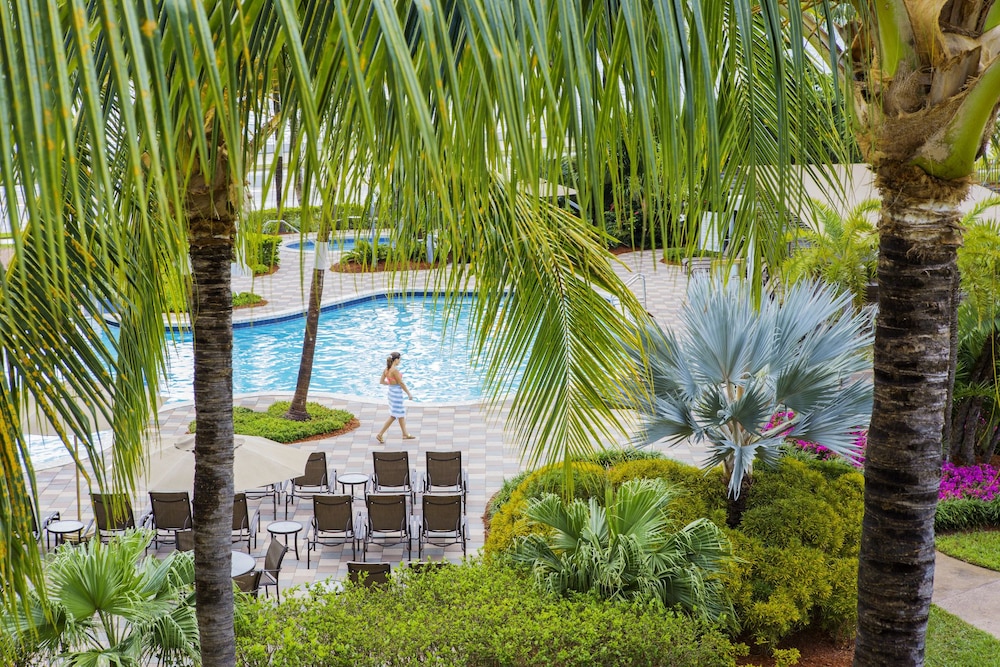 Hyatt Vacation Club at Windward Pointe 13/58