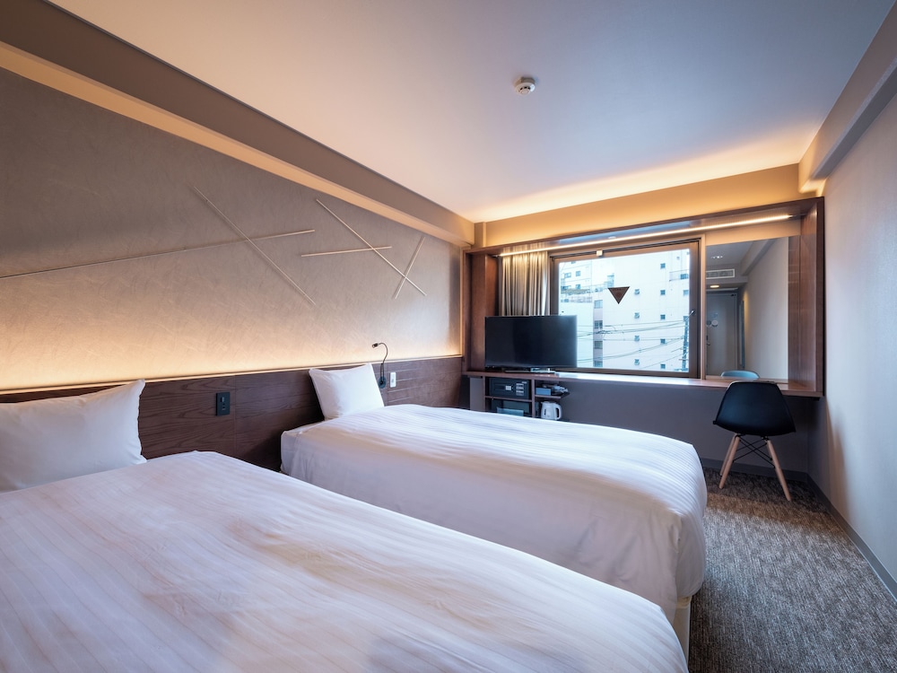 ROOM, TWIN BEDS