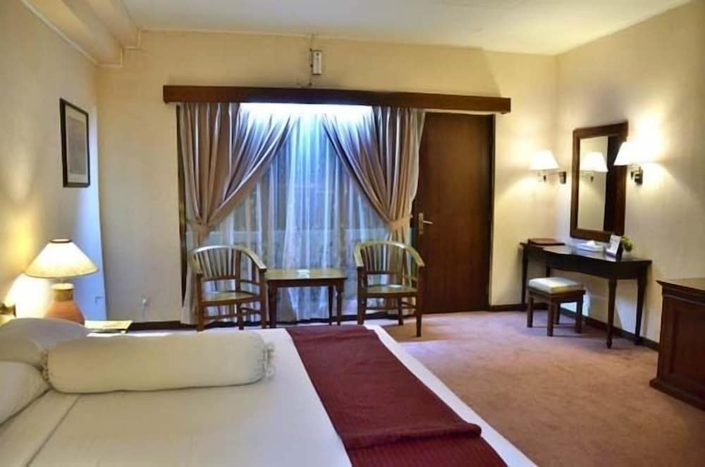 Bahari Inn Tegal 14/36
