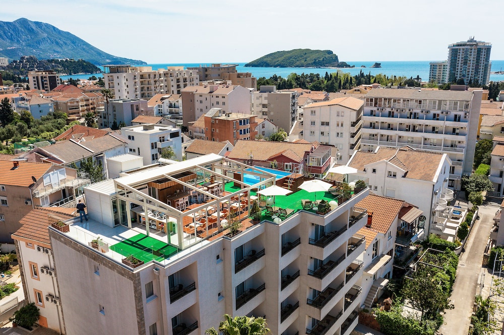 Villa Skyprime 8/52
