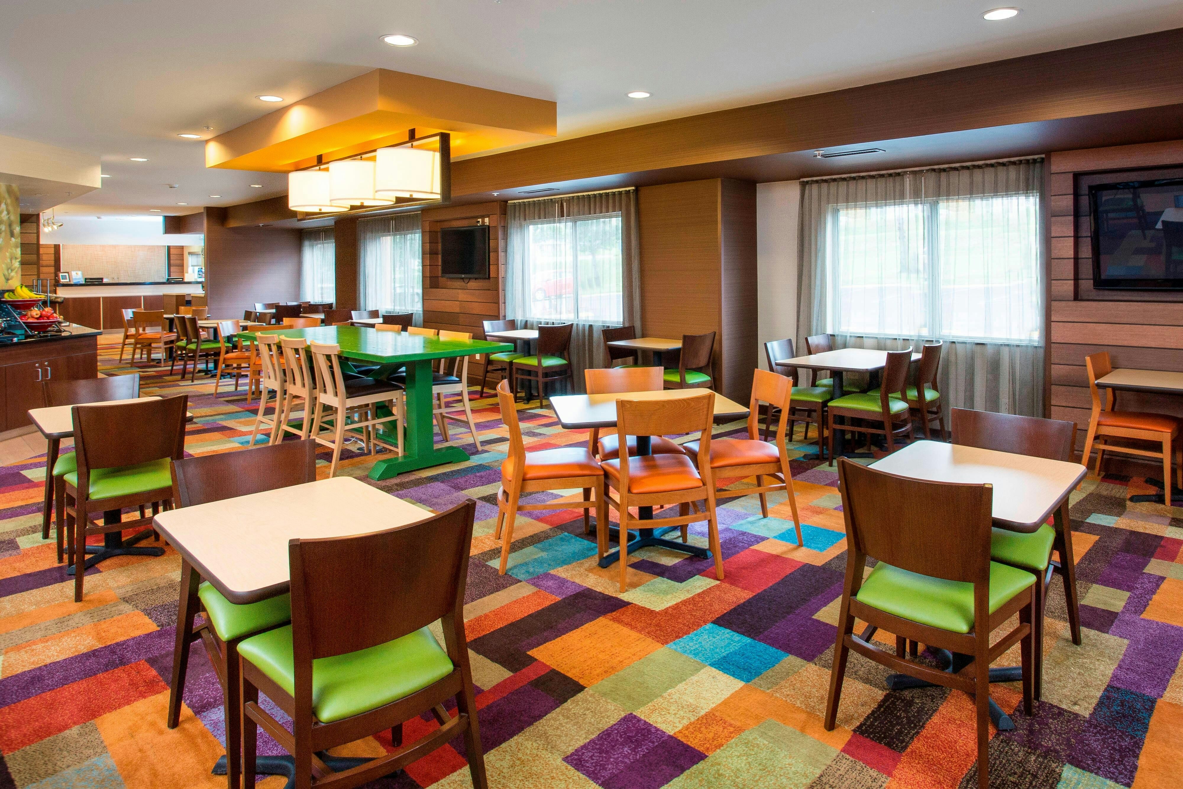 Fairfield Inn and Suites by Marriott Branson 15/23