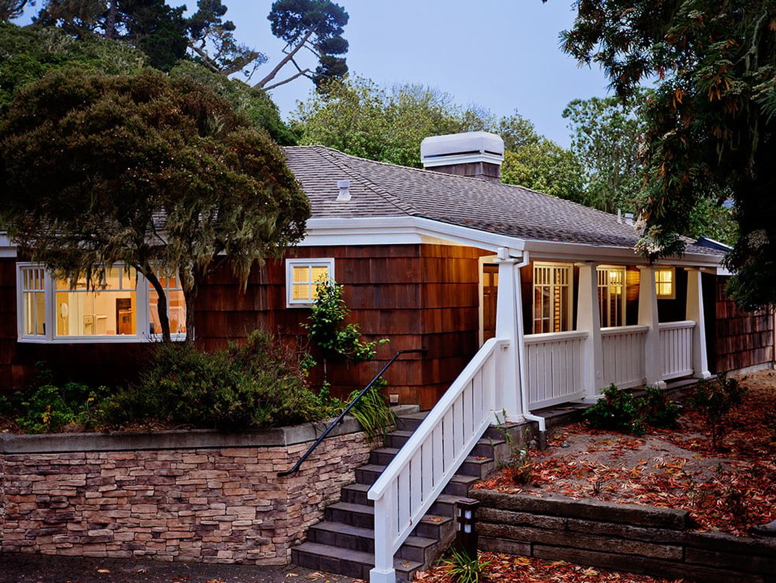 Lighthouse Lodge And Cottages 3/44