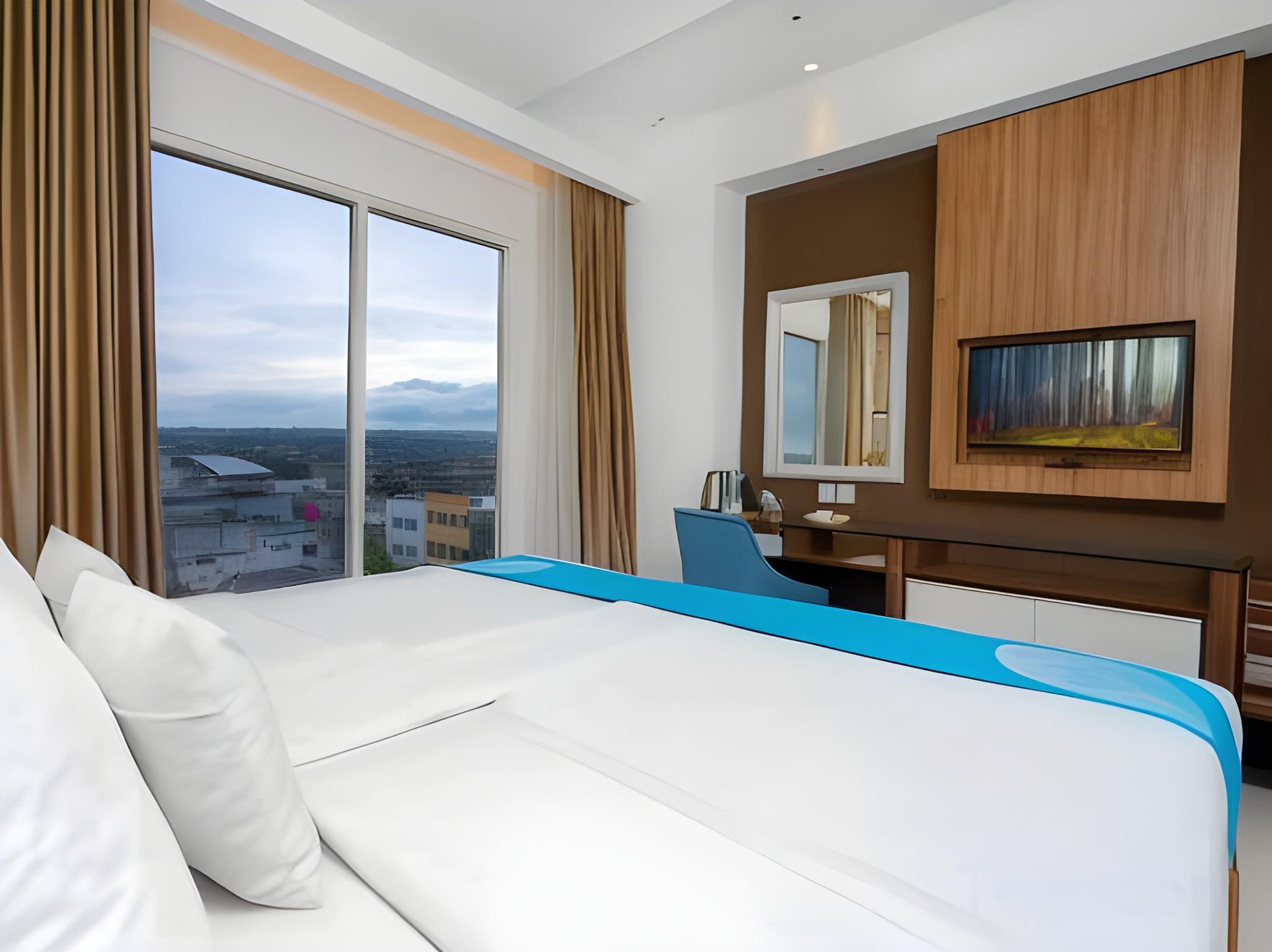 Hollywood, Deluxe, Double Bed, Smoking