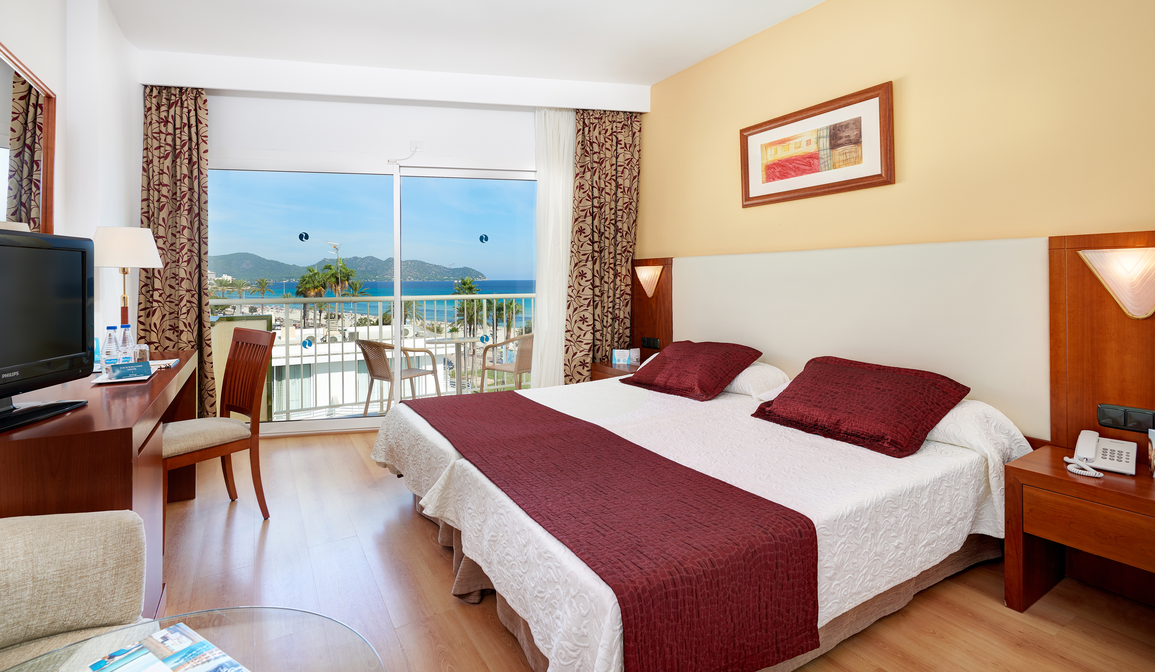 Room, Single, Double Bed, Lateral Side Sea View
