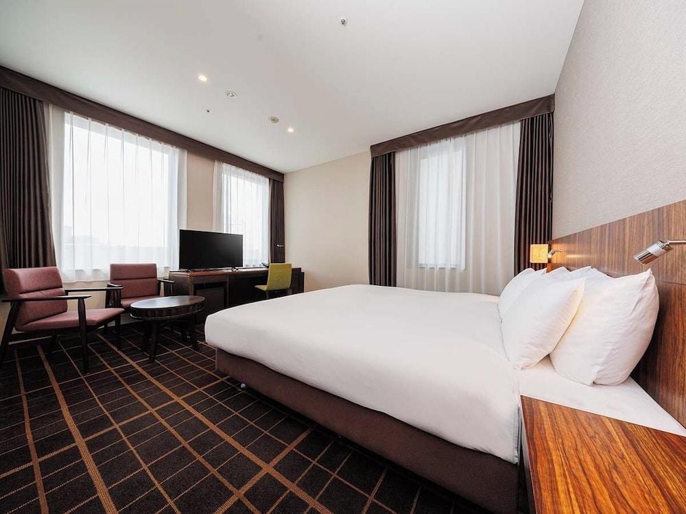 ROOM, DOUBLE BED