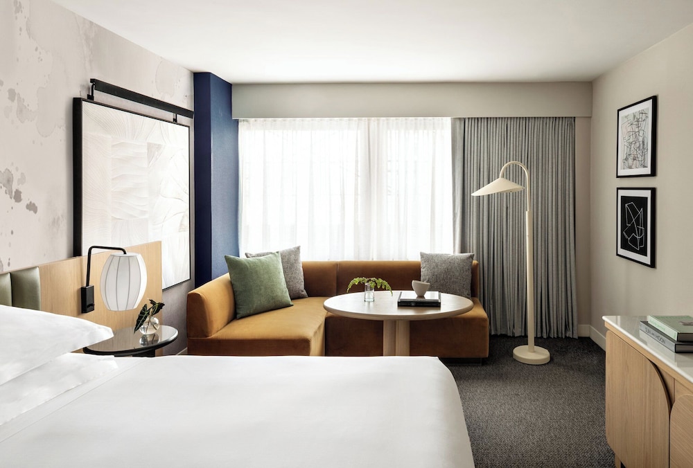 Essential, King Bed, Accessible