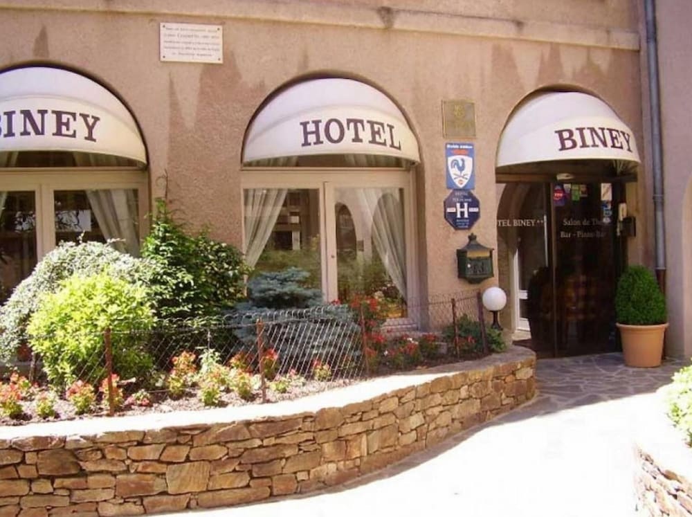 Biney 3/43