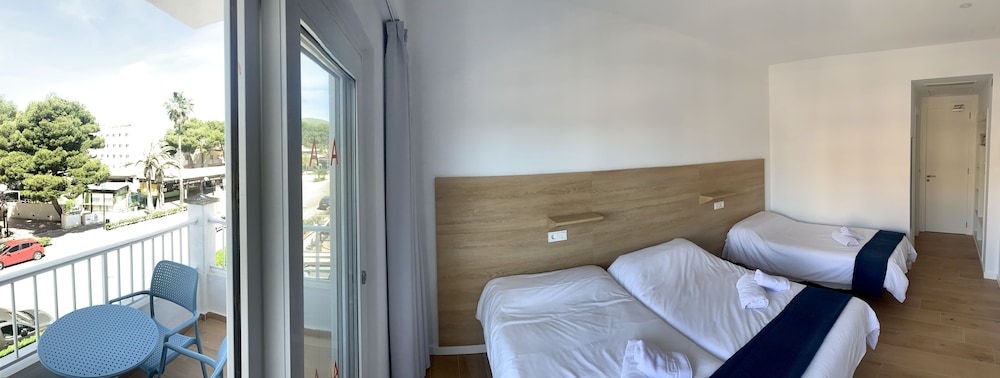 Hostal Alcina 19/45