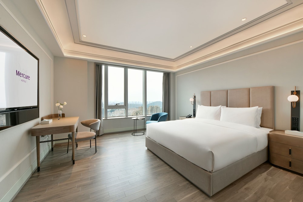 STANDARD, KING BED