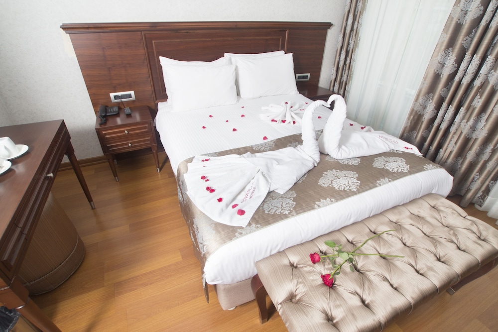 Crestium Taksim Prive & Spa 35/62