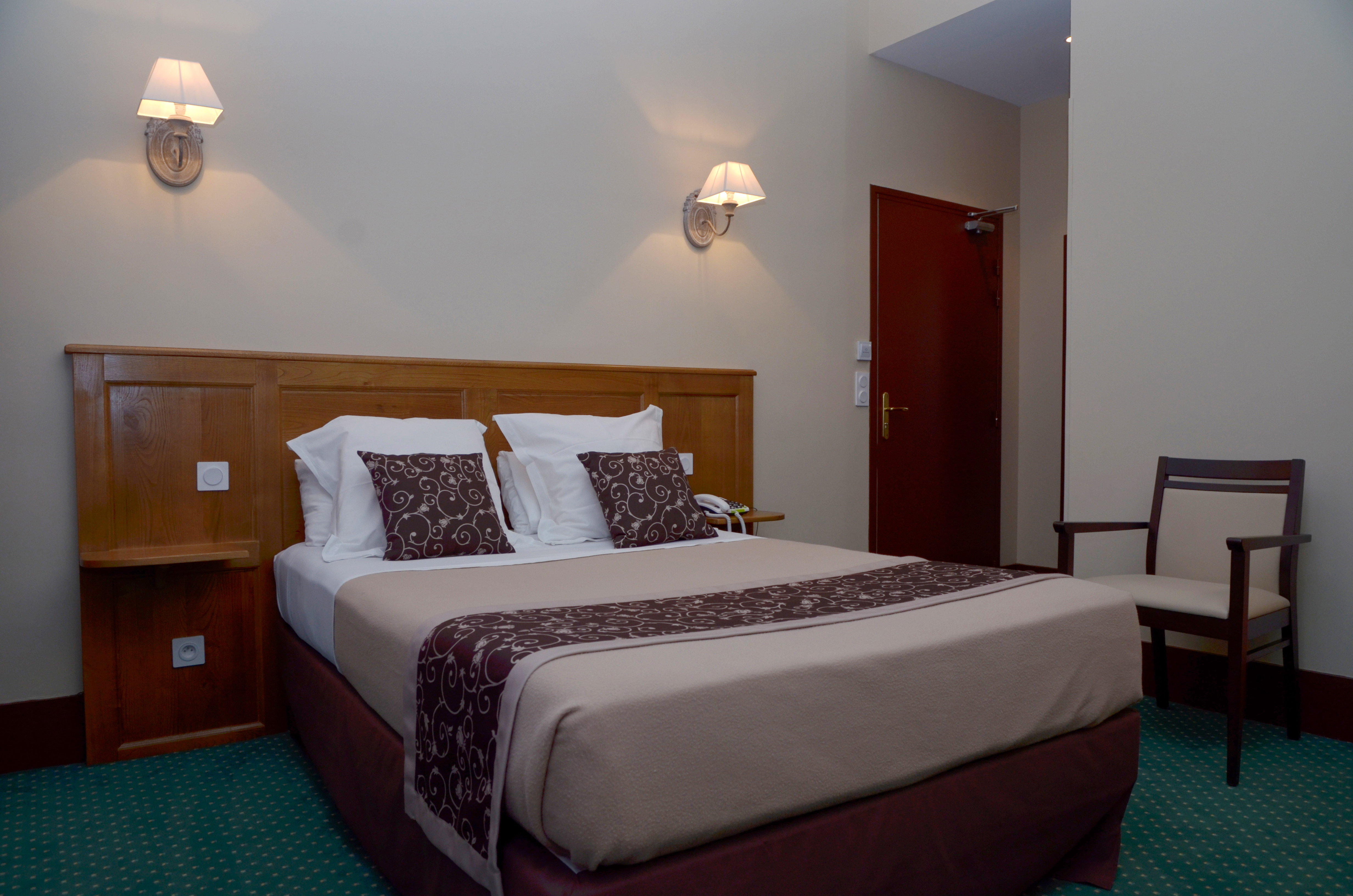 Comfort, Twin Beds