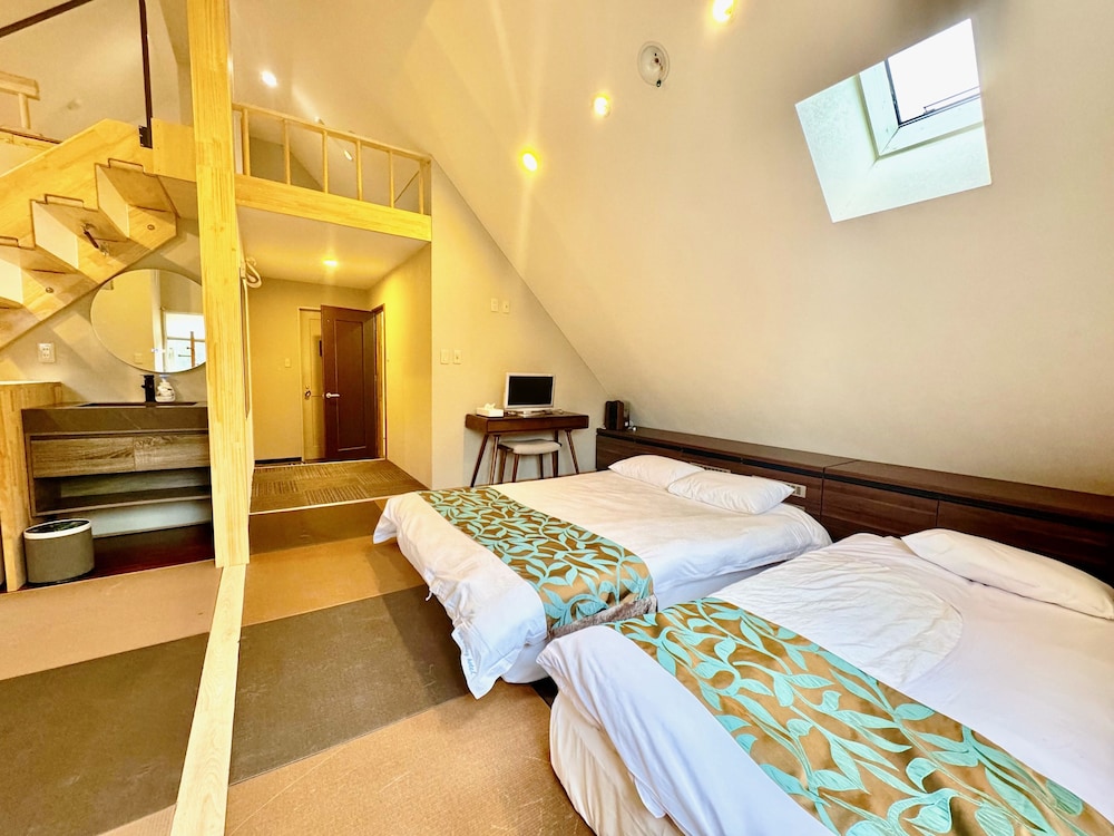 COMFORT, RESORT VIEW
