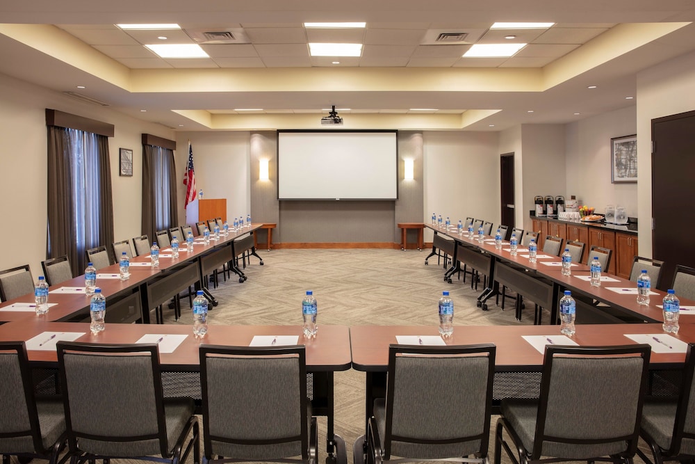 Hyatt Place Reno Tahoe Airport 70/75