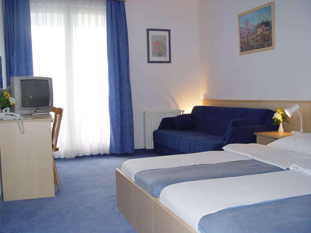 Hotel Bolero 20/50