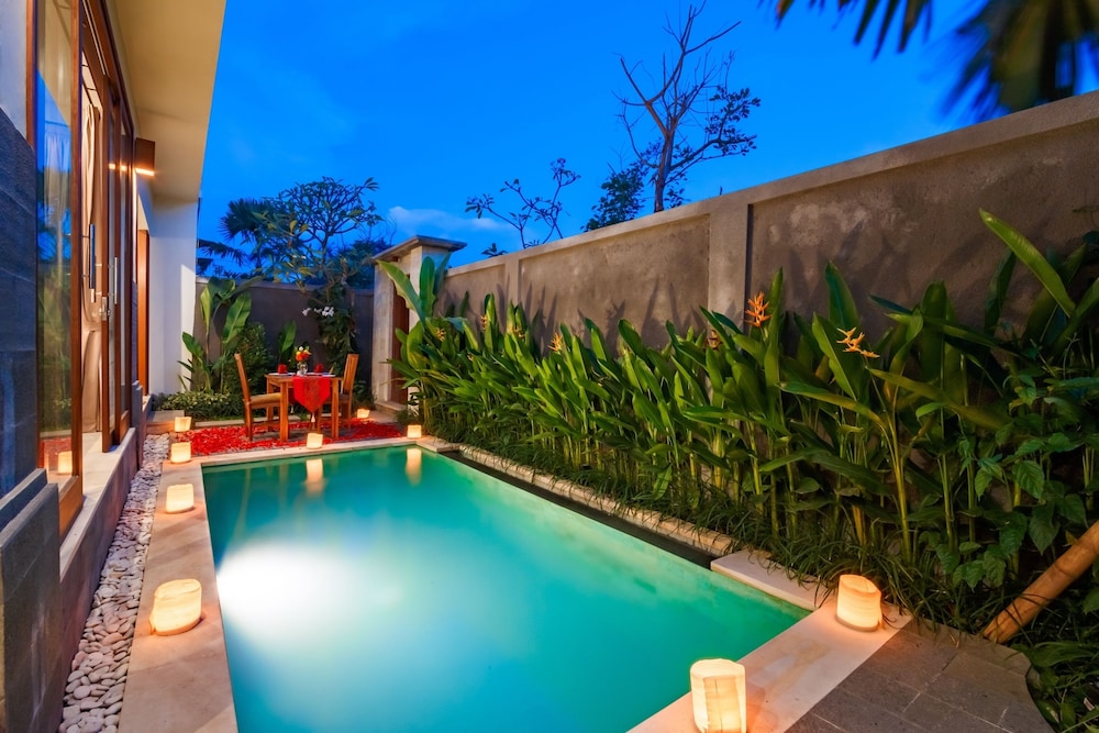 Aishwarya Exclusive Villas 46/50
