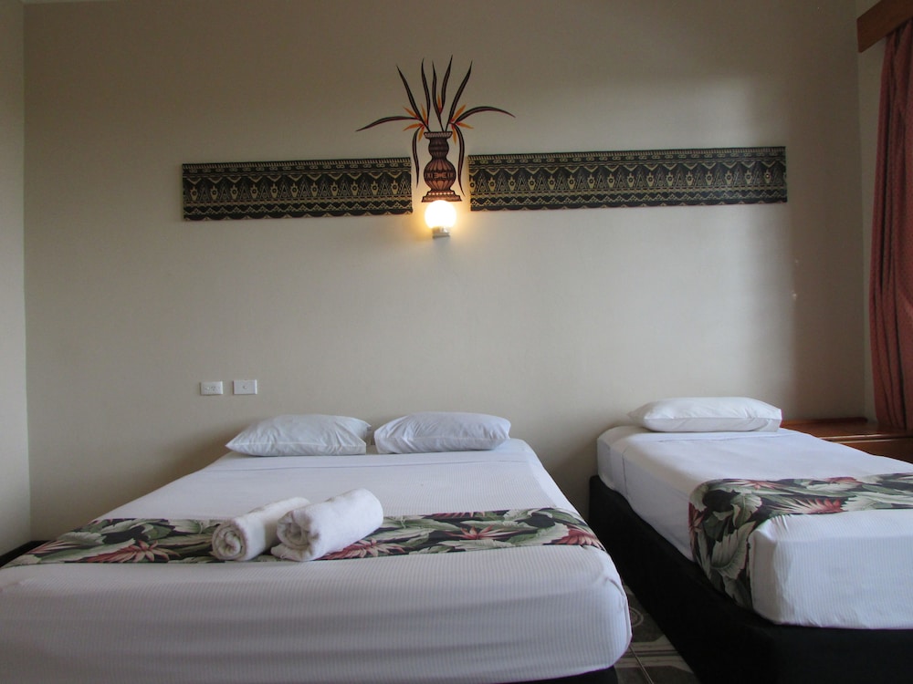 Wailoaloa Beach Resort Fiji 36/76