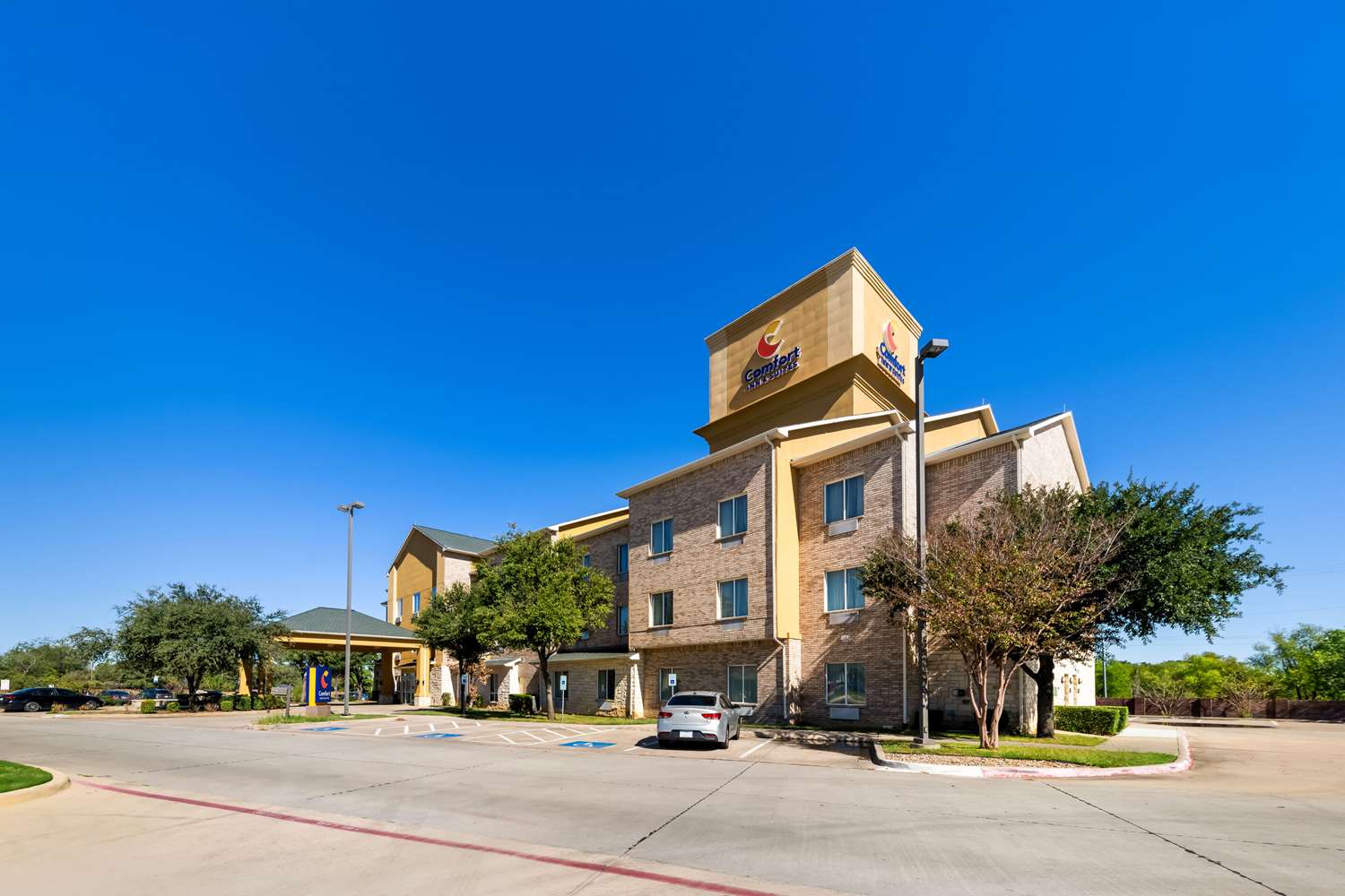 Comfort Inn Suites Near Lake Lewisville 41/43