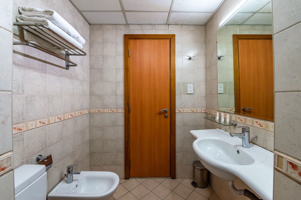 Ruwi Hotel Apartments 23/23