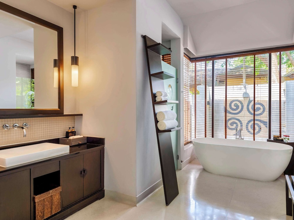 جناح جونيور بسرير كينج، Movenpick Asara Resort & Spa Hua Hin 7/7