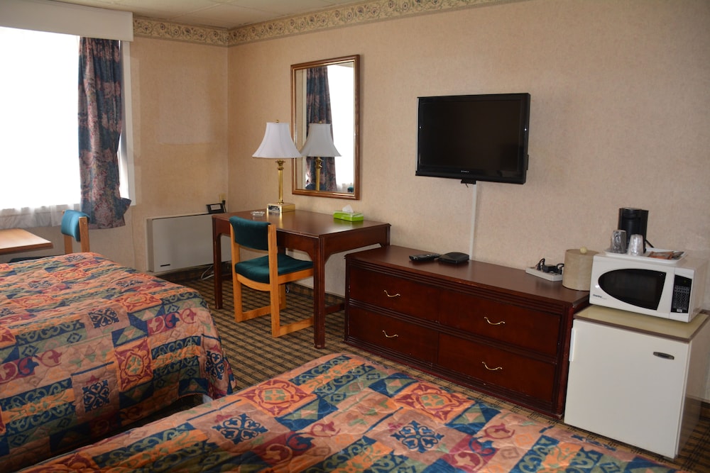 Knights Inn North Bay 24/41