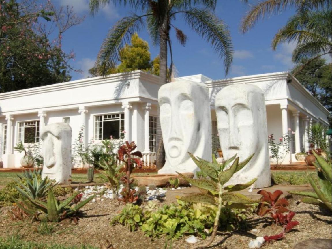 Heatherdale Guest House 1/14