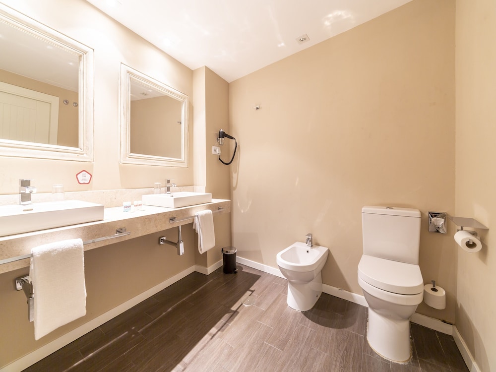 Oyo Hotel Altora 12/39