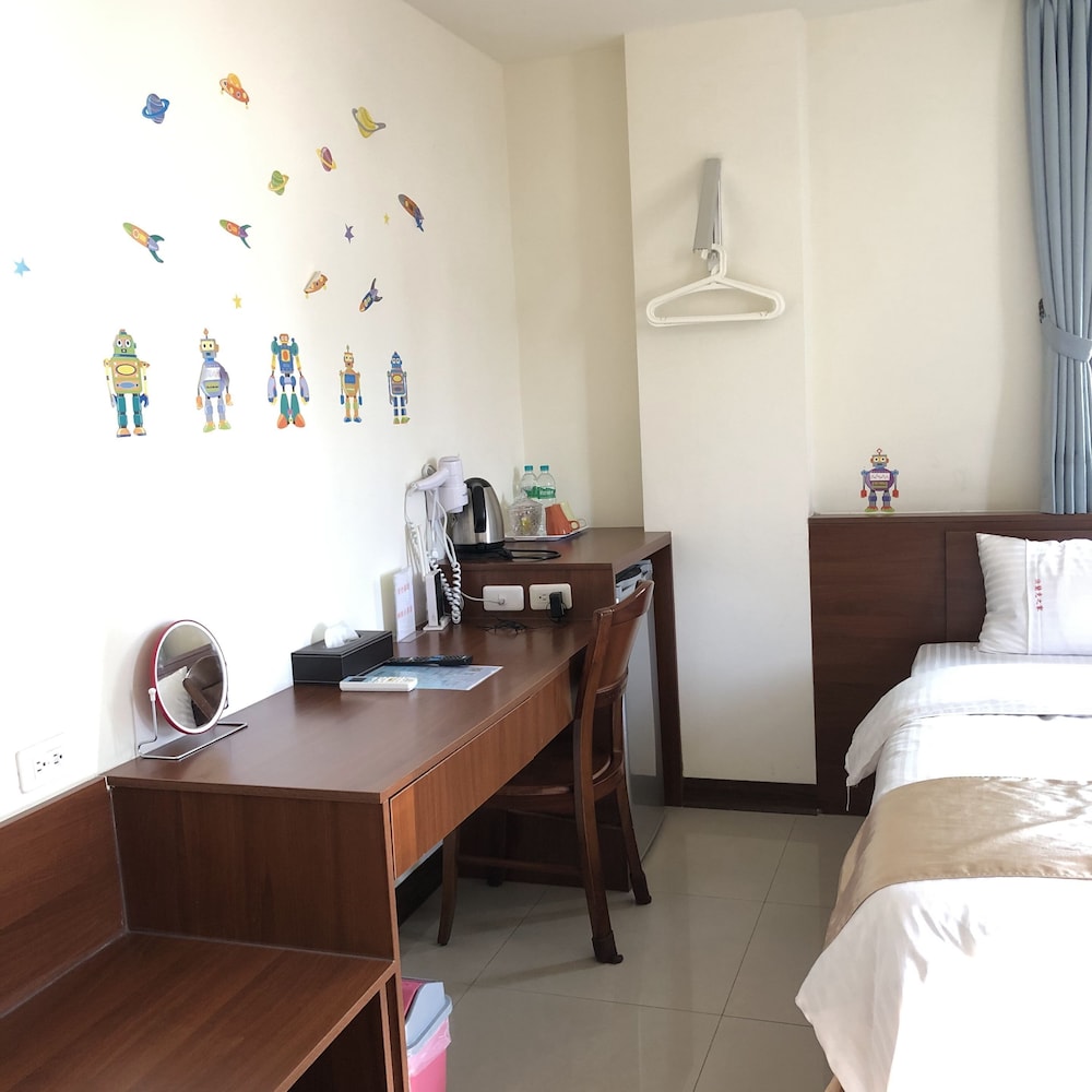 Frank's Hostel 1/50