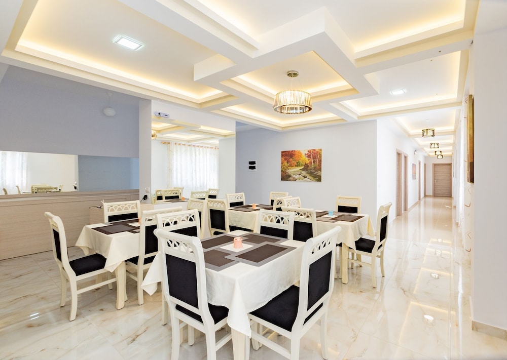 The City Gate Hotel 34/43