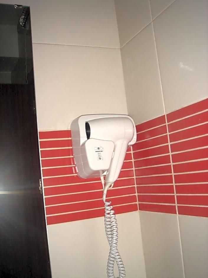 Imperio Hotel 38/56
