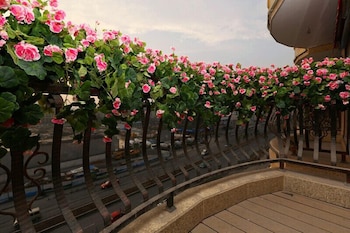 UrCove by HYATT Hangzhou Westlake 32/37