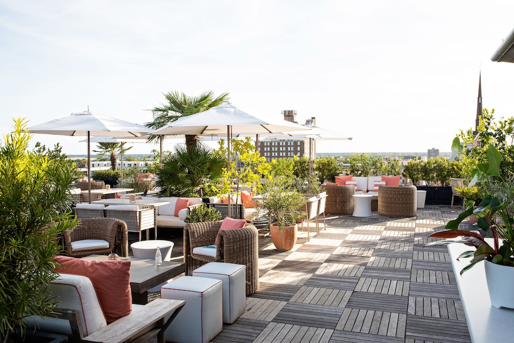 The Dewberry Charleston 55/66