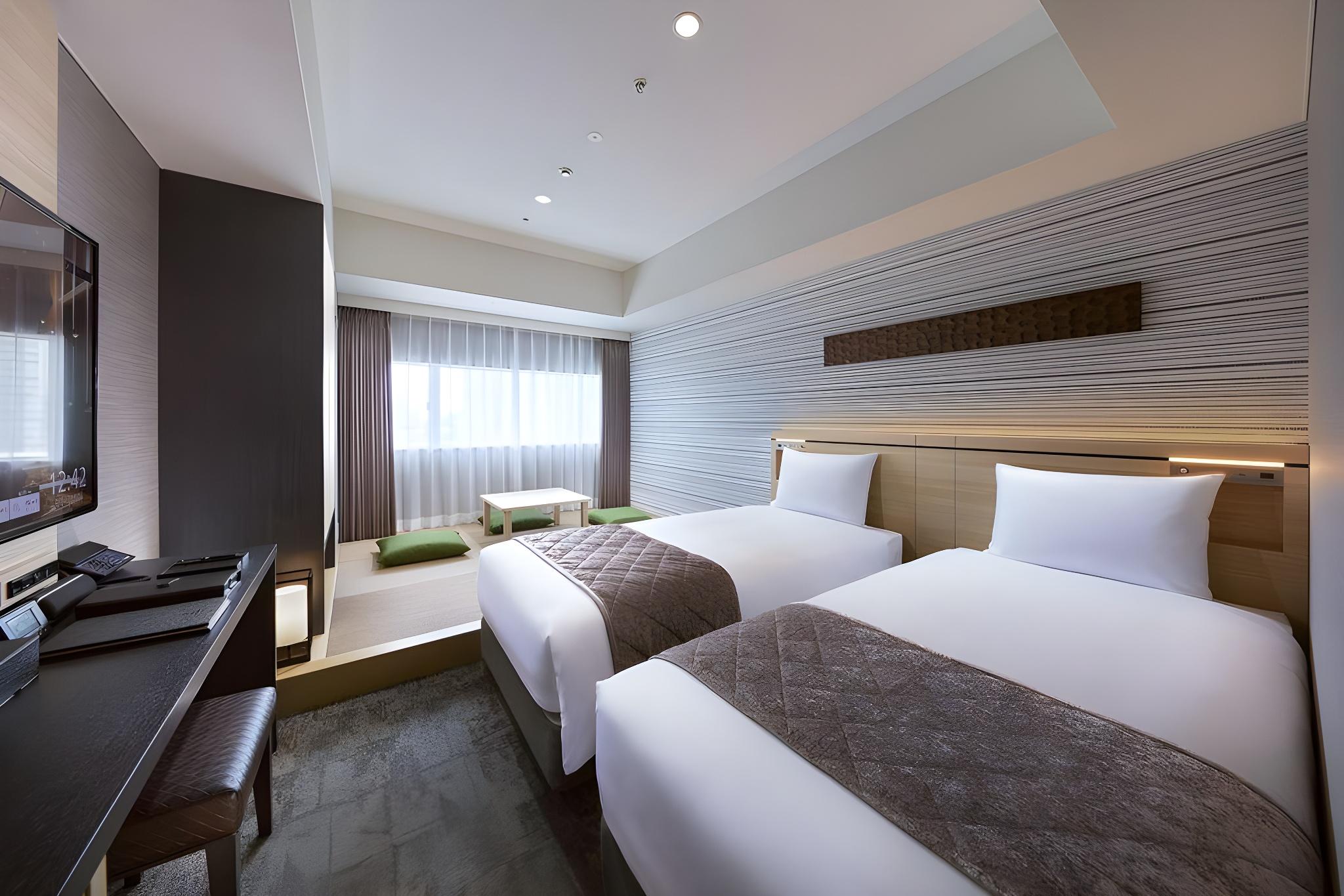 Moderate, Twin Beds